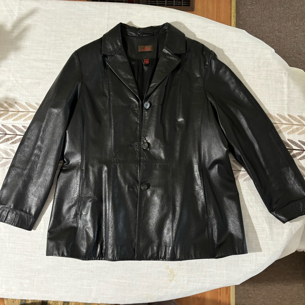 Danier Vintage Black Leather Jacket Women’s Size 2XL